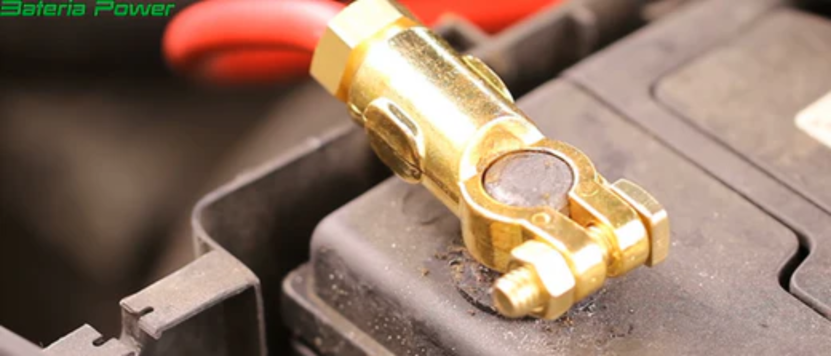 Which Battery Terminal is Best for You? SAE vs. Stud Terminals Explained!