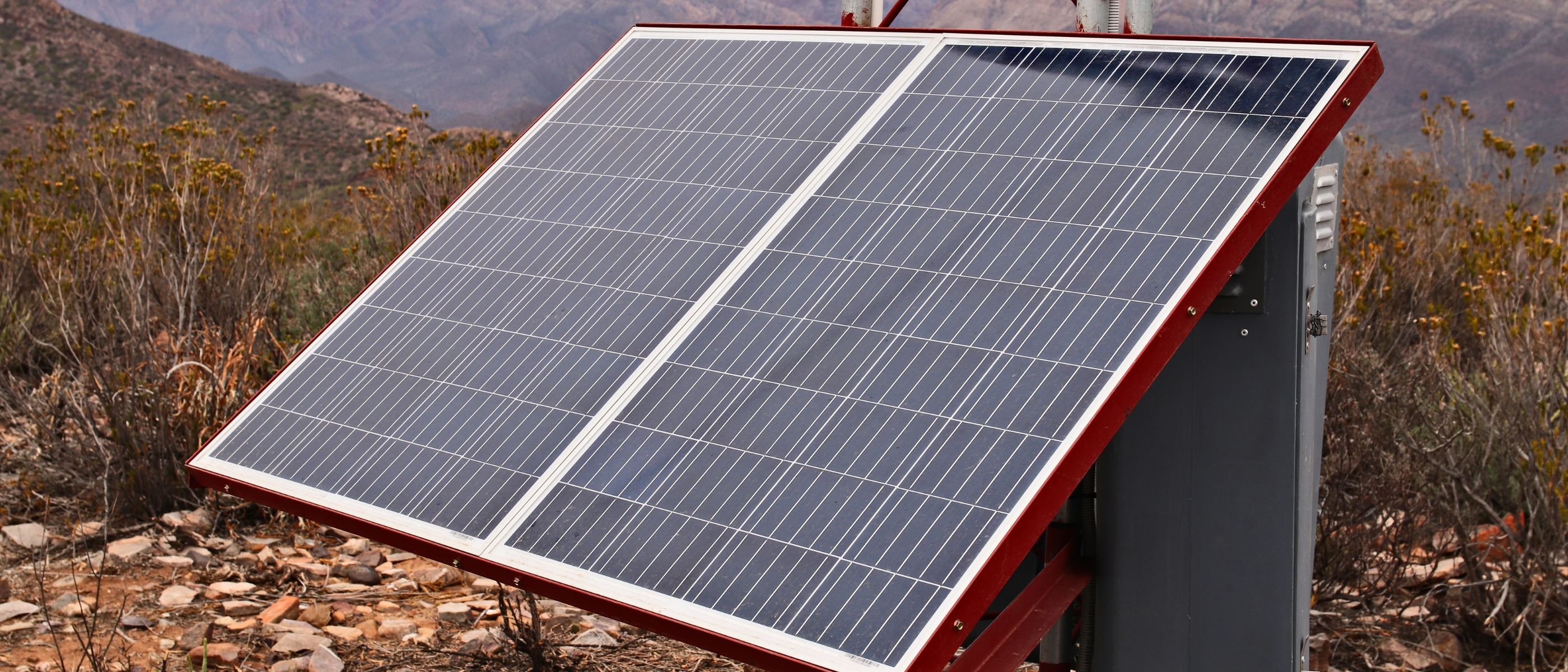 Unlock the Power: How to Combine Solar with Wind for Ultimate Off-Grid Freedom!