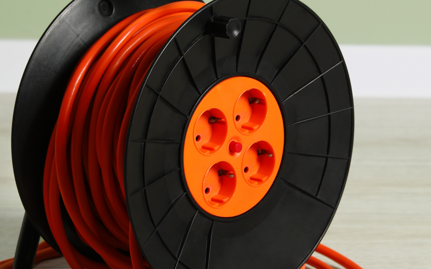 How Long Is Too Long? The Impact of MC4 Extension Cable Length on Solar Performance