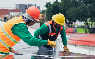 How to Choose a Safe Solar Charge Controller: Expert Tips Revealed